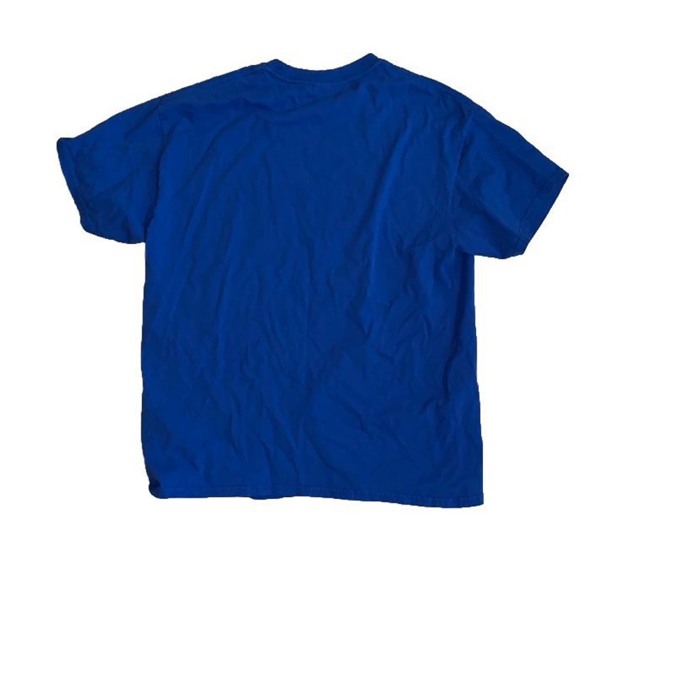 T-Shirt - Picture 2 of 4